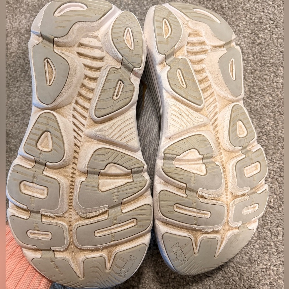 Hoka Gaviota 5 Gray Sneakers - Picture 4 of 4